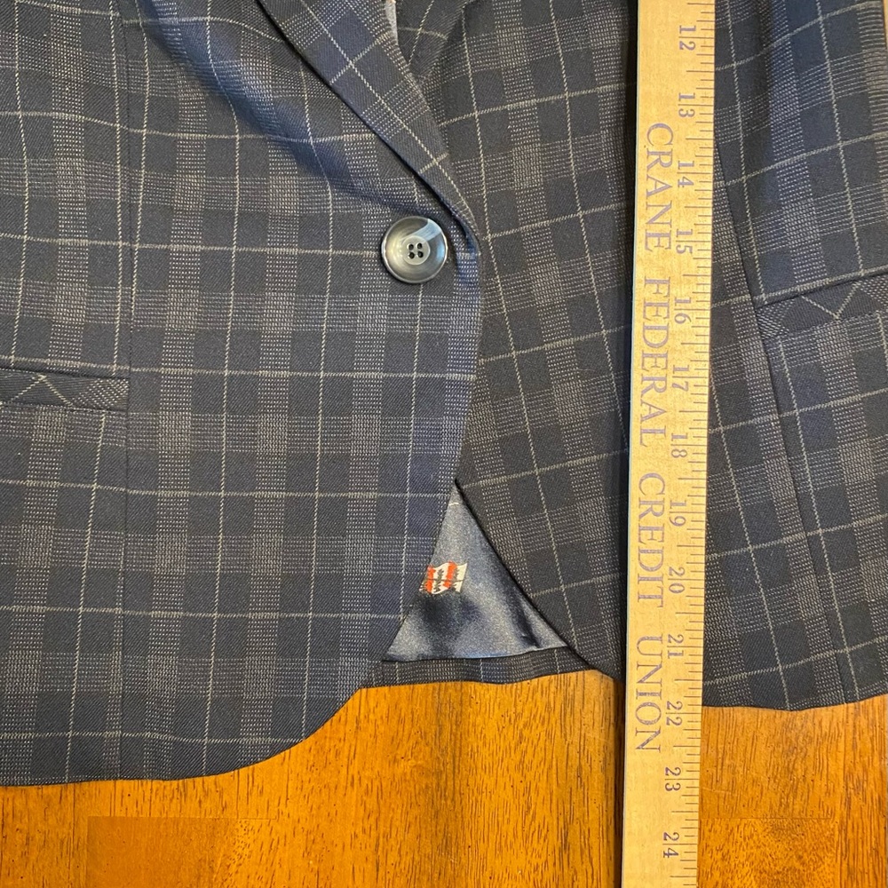 Savile Row. Women’s navy and gray plaid blazer with elbow patch’s. Size medium - Picture 13 of 15